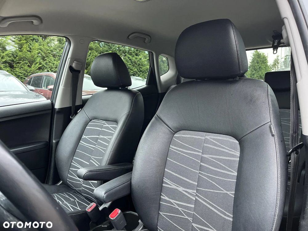 Kia Venga 1.6 Business Line - 11