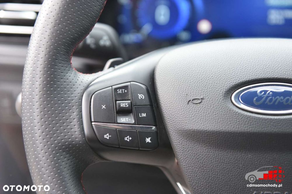 Ford Kuga - 38