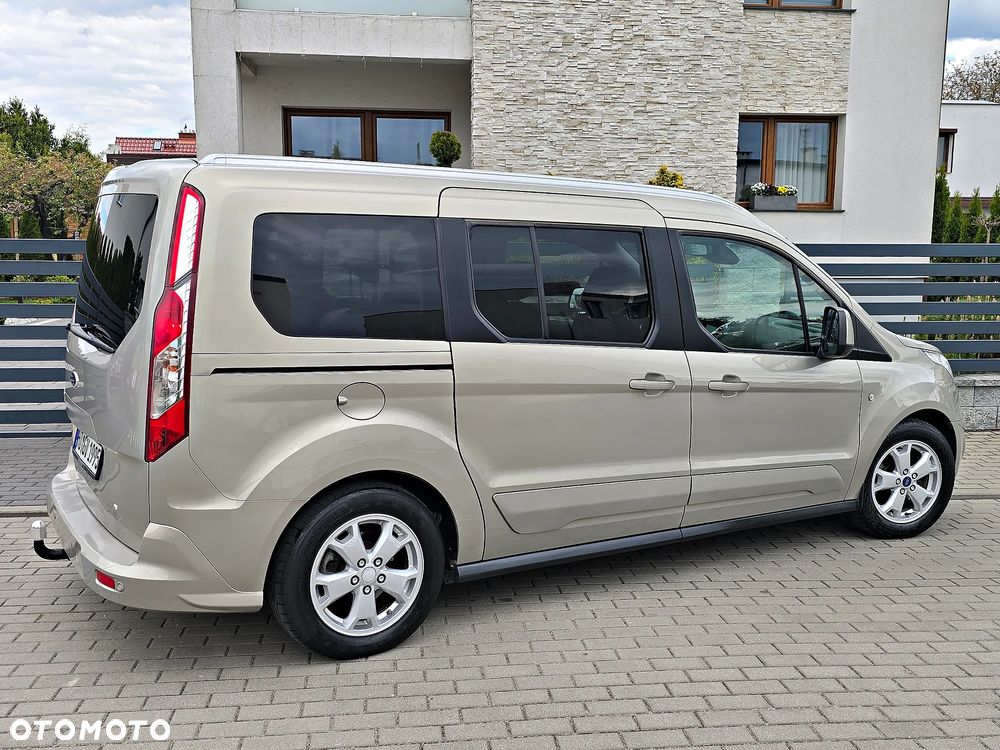 Ford Tourneo Connect Grand - 11