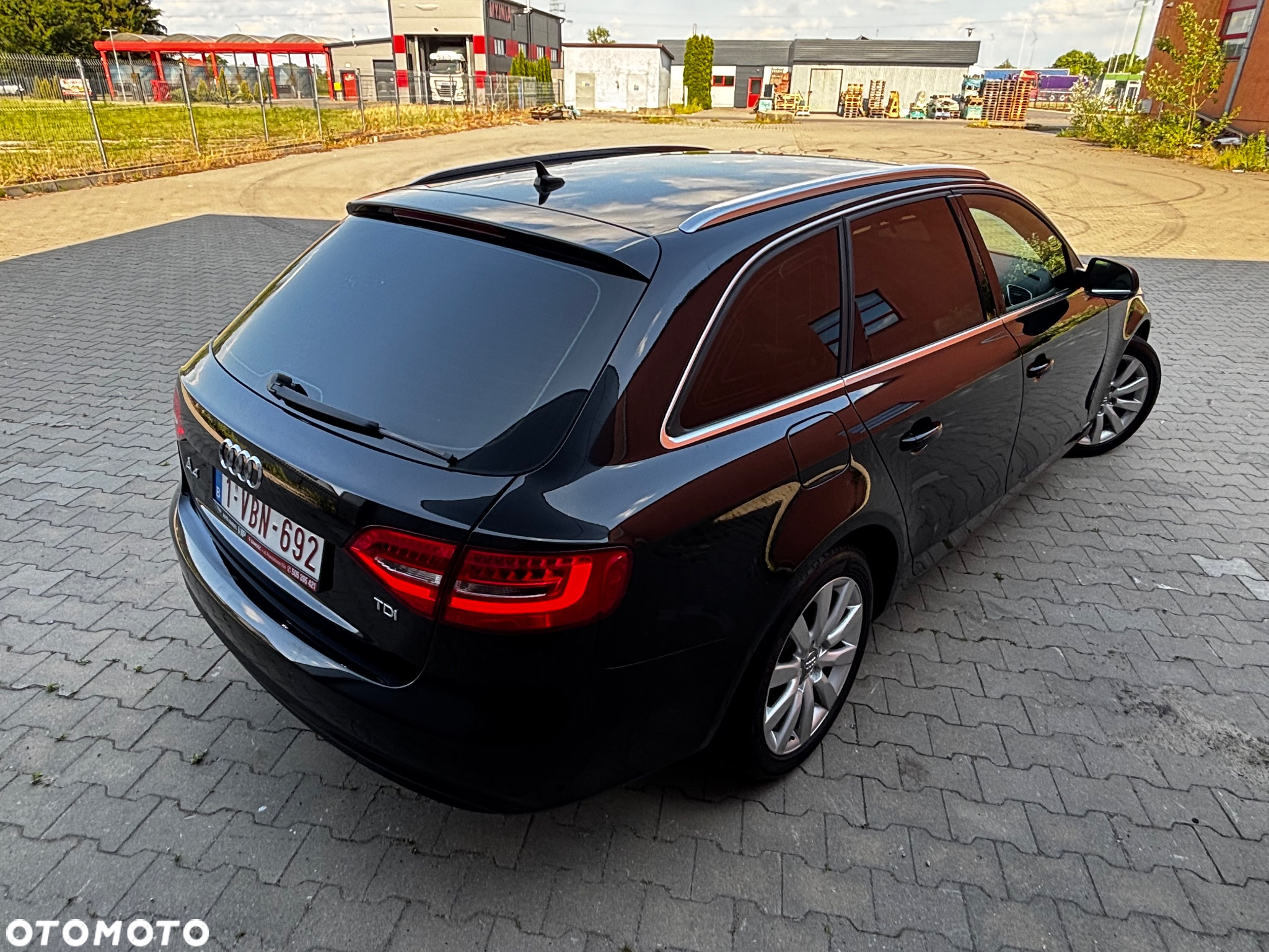 Audi A4 - 4