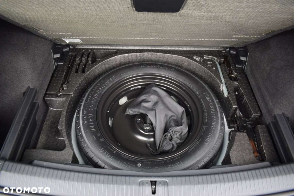 Volkswagen Tiguan - 14