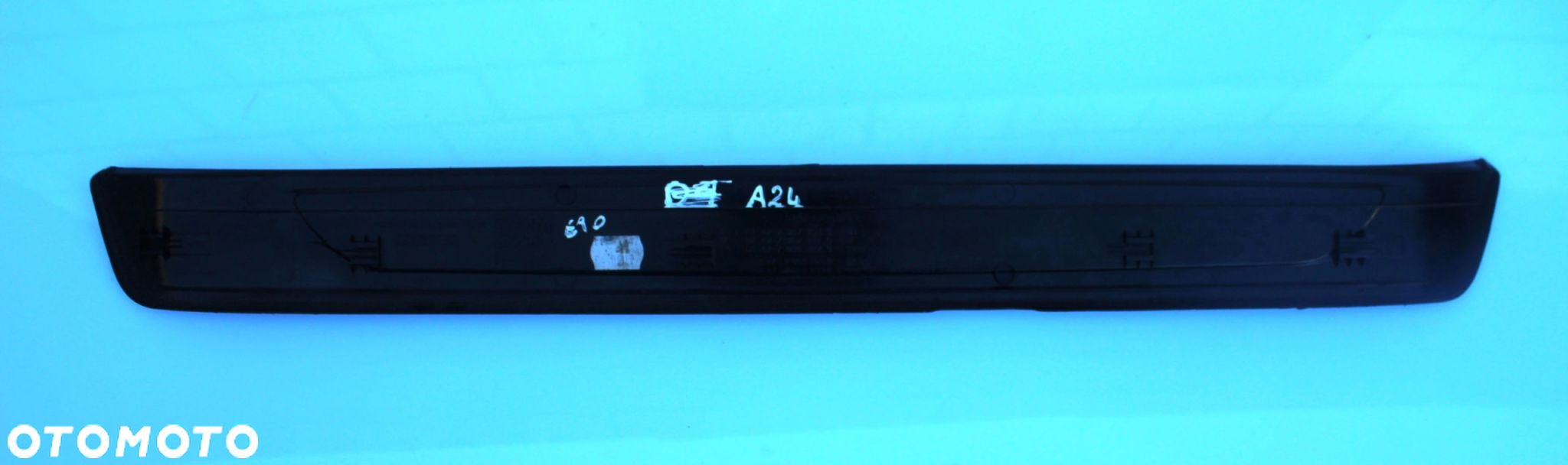 LISTWY NAKŁADKI PROGOWE WEWNĘTRZNE EDITION BMW E90 7907153 A24 - 4