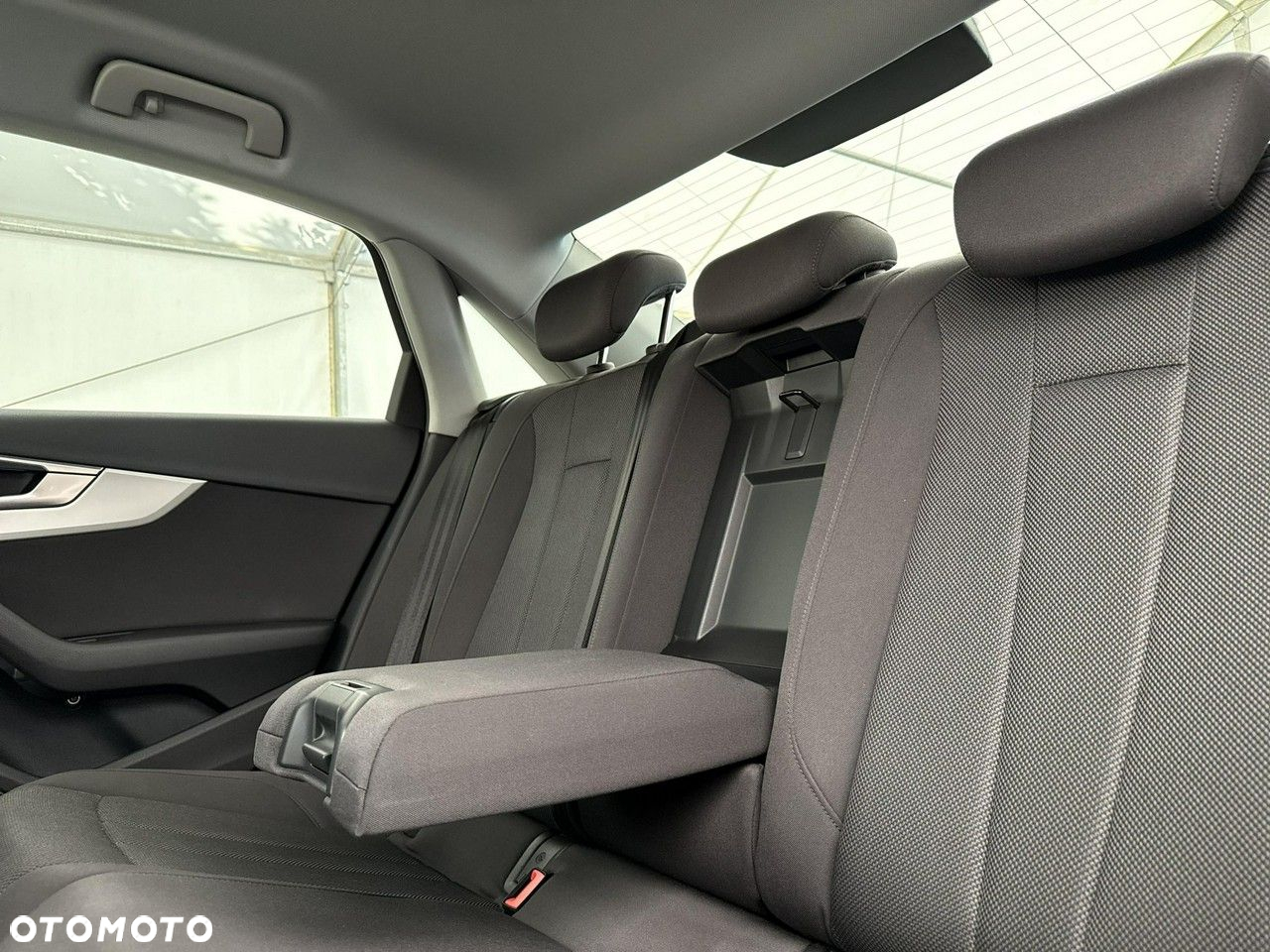 Audi A4 35 TFSI S tronic - 18