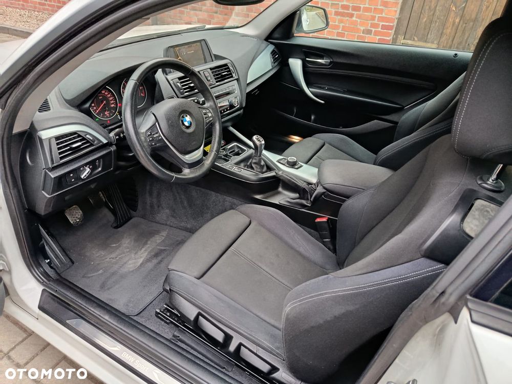 BMW Seria 2 220d Sport Line - 10