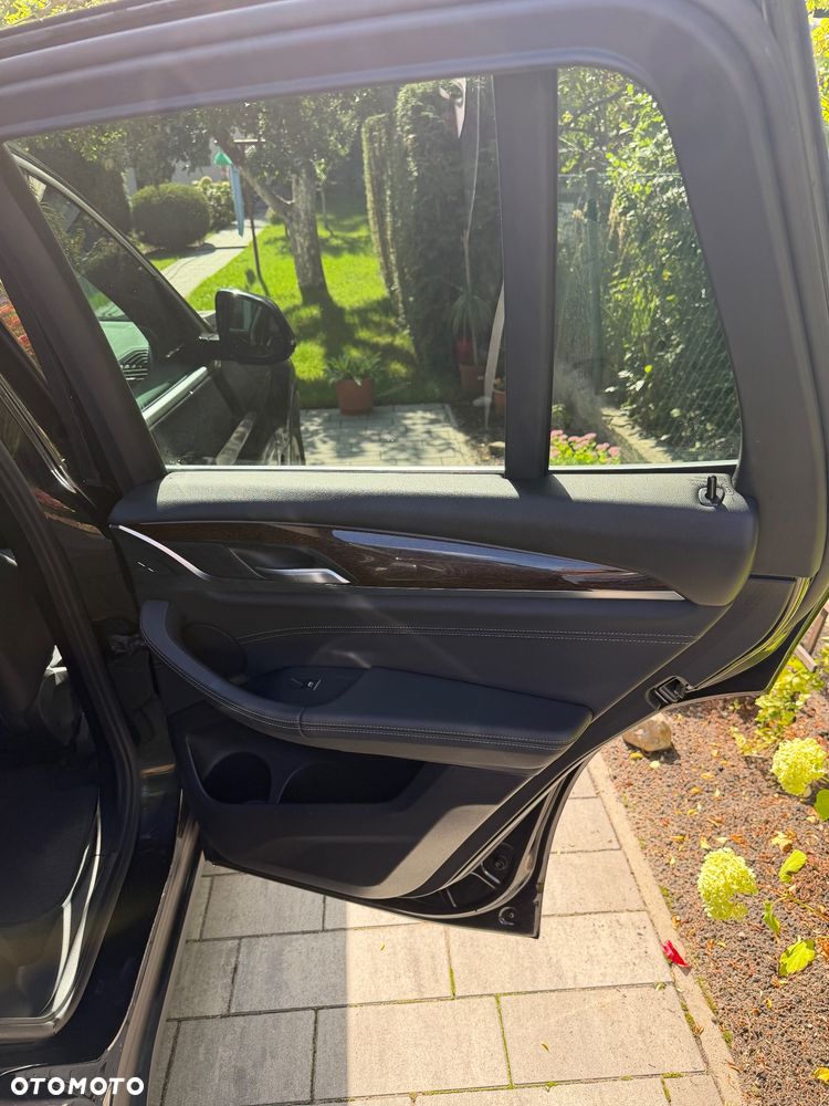 BMW X3 xDrive30i xLine sport - 33