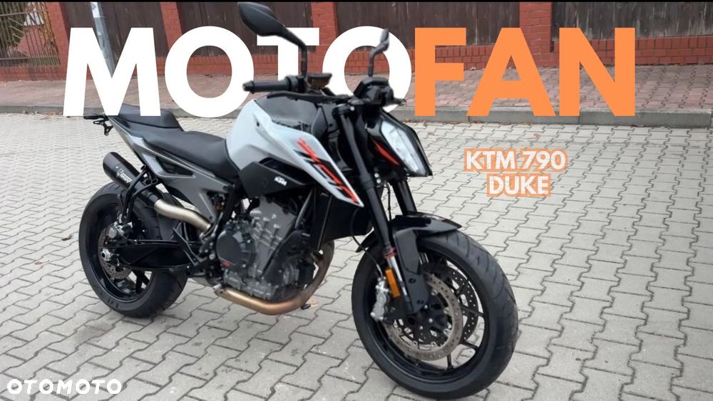 KTM Duke 790 - 2