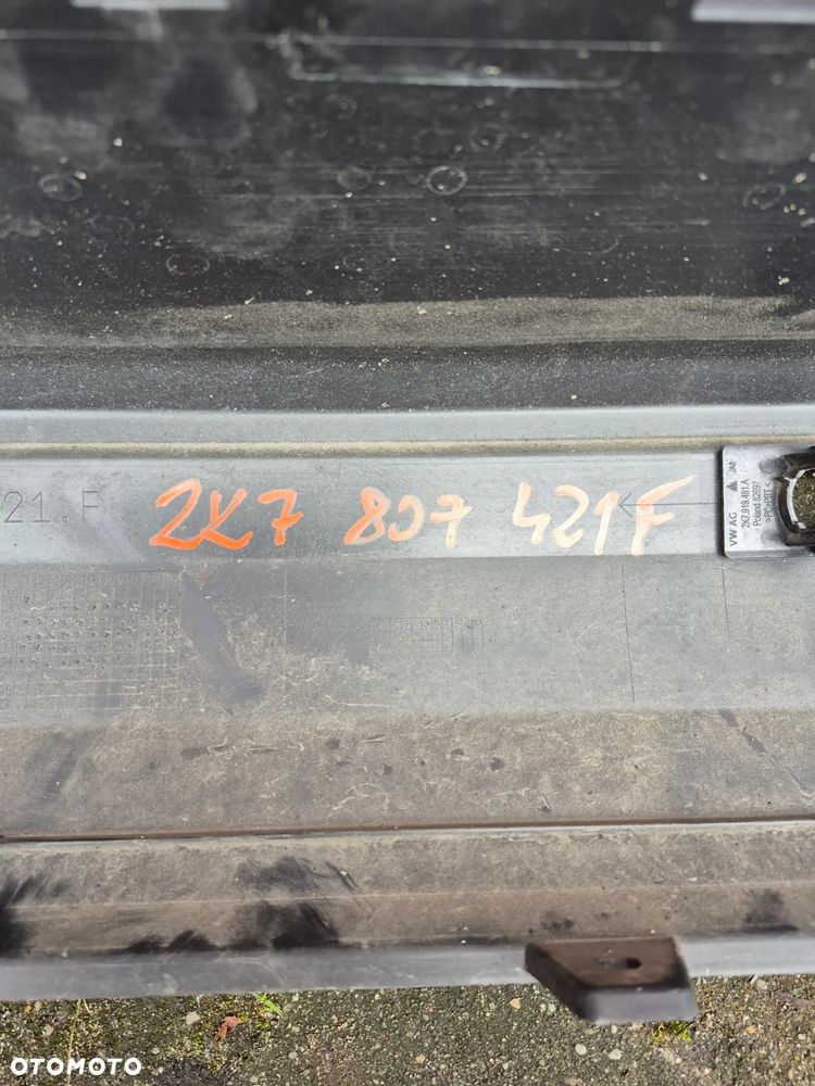 Volkswagen Caddy V zderzak tylny 2K7807421A - 8