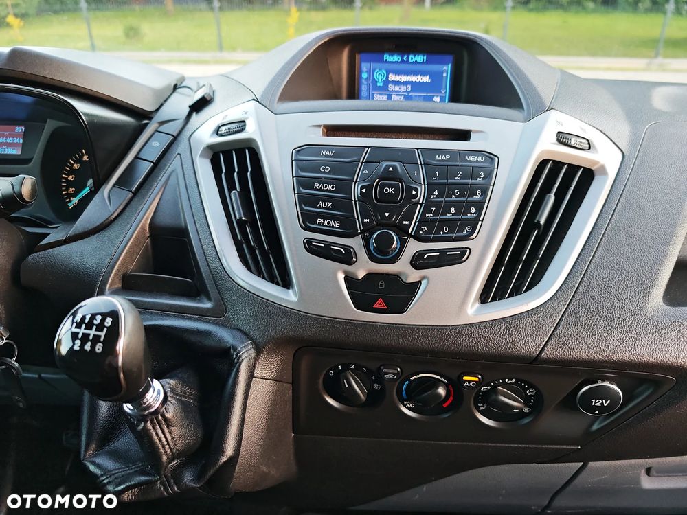 Ford TRANSIT CUSTOM - 24