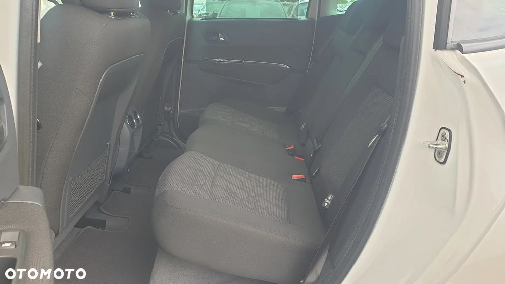 Peugeot 3008 - 10