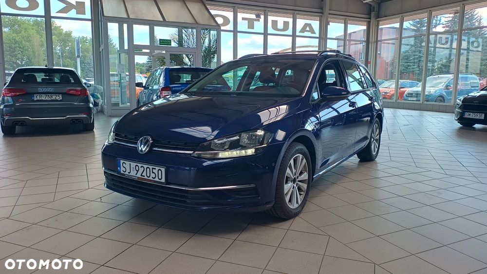 Volkswagen Golf - 10
