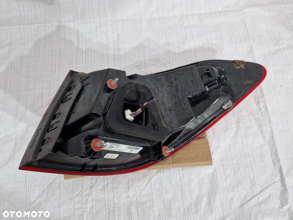 Mercedes W205 lift kombi lapa tylna lewa A2059062805 - 2