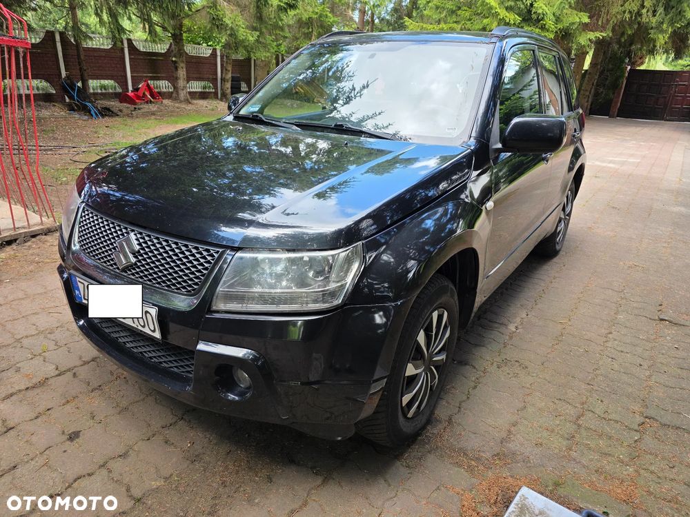 Suzuki Grand Vitara 2.0 Club Family - 1