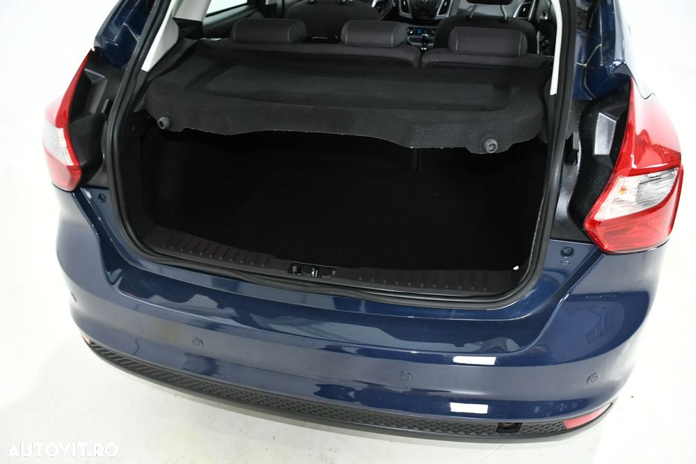 Ford Focus 1.6 TDCI DPF Trend - 16