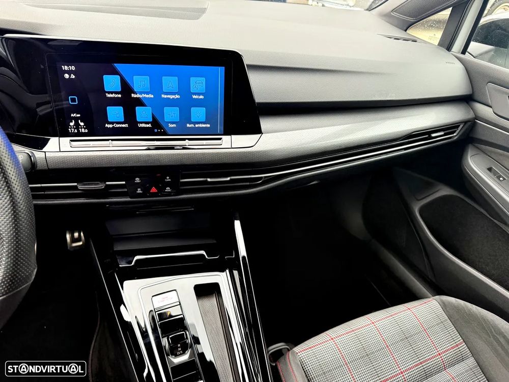 VW Golf 2.0 TSI GTI DSG - 17