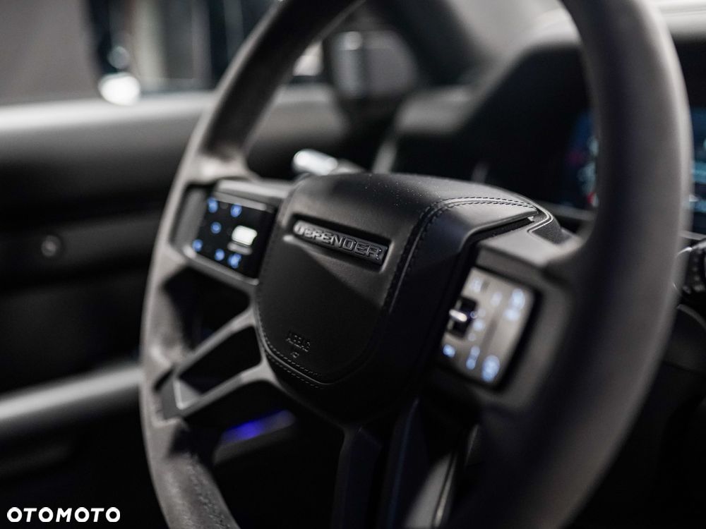 Land Rover Defender 5.0 P525 V8 - 38