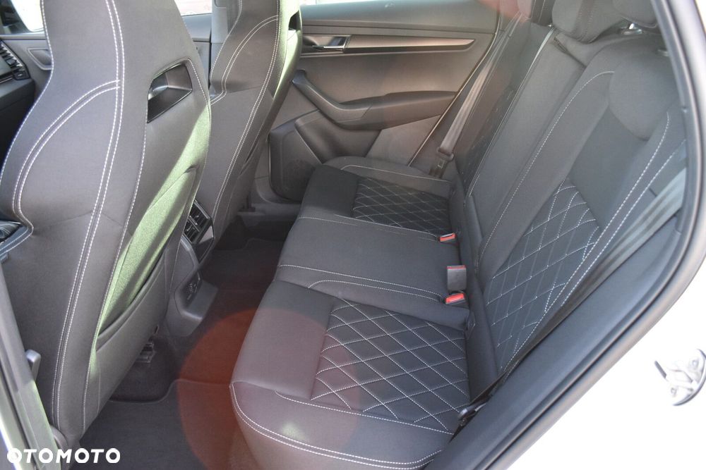 Skoda Karoq 1.5 TSI ACT 4x2 Sportline DSG - 33