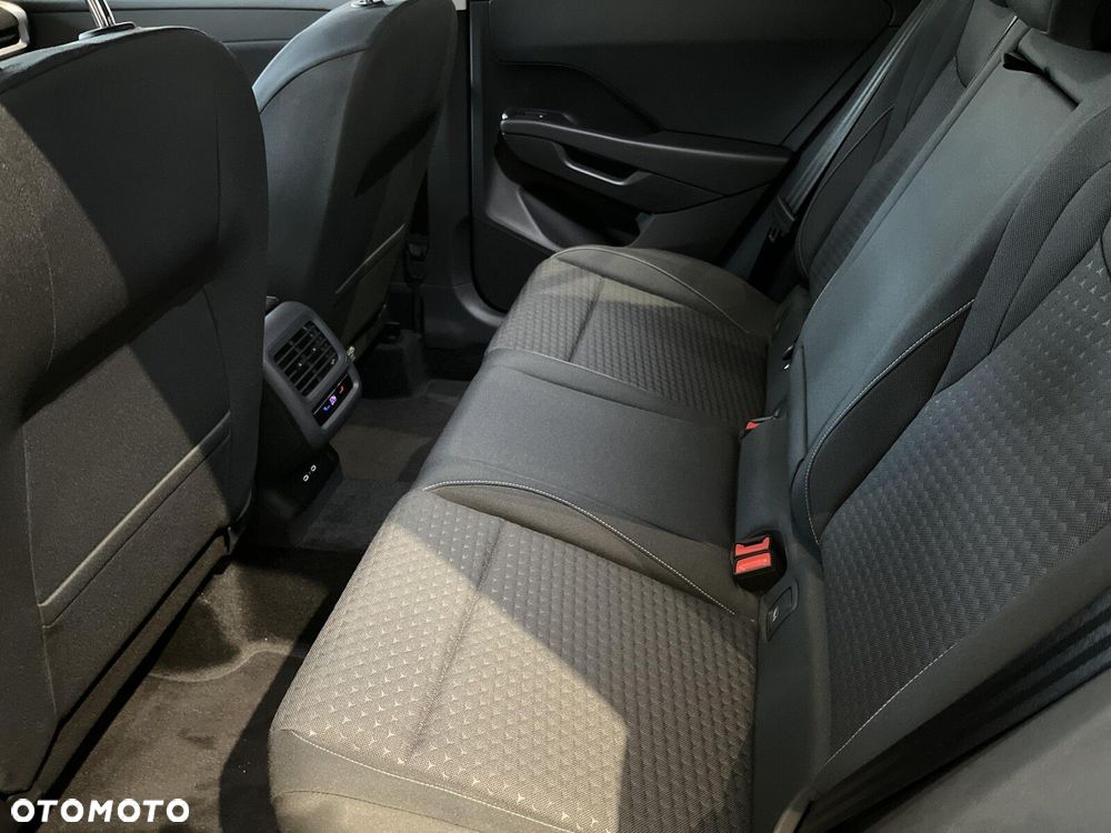 Volkswagen T-Roc - 30