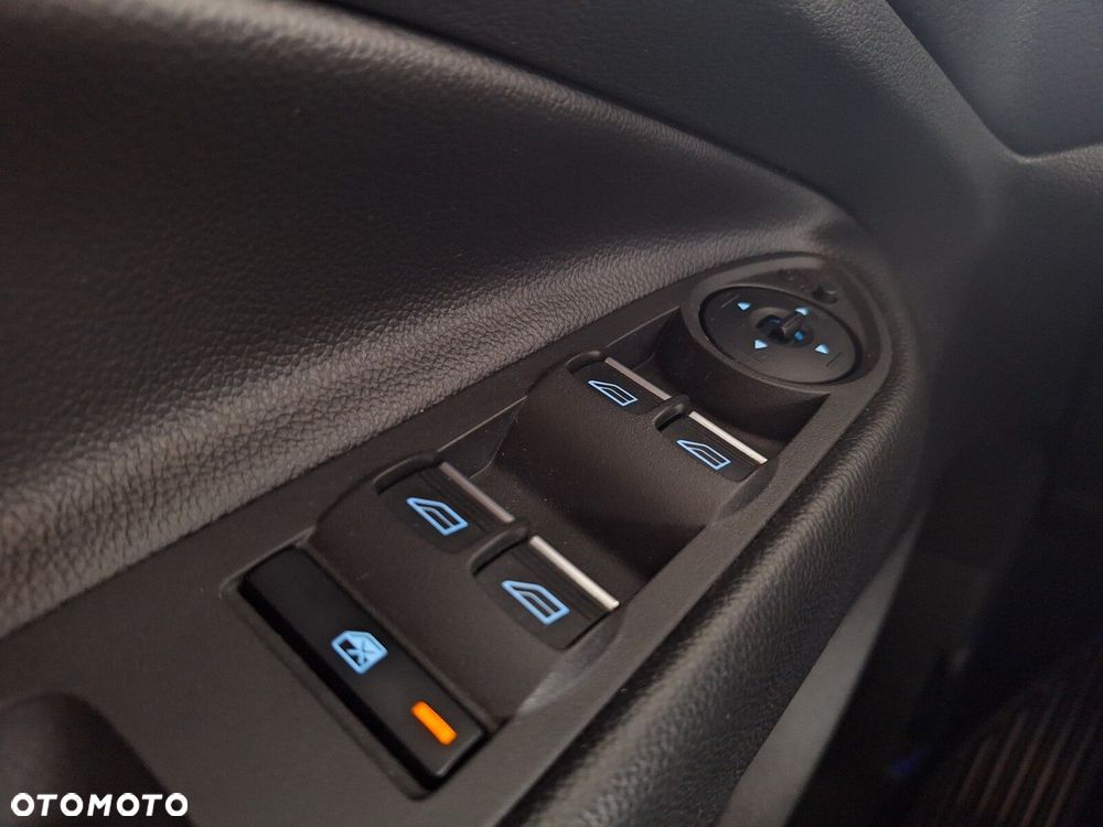 Ford Kuga - 39