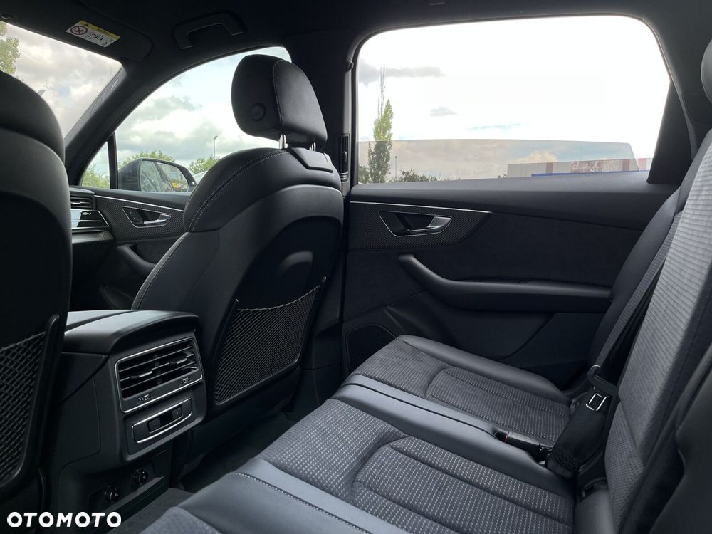 Audi Q7 - 15