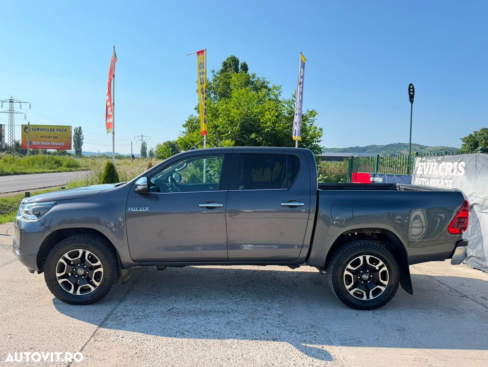 Toyota Hilux 2.8D 204CP 4x4 Double Cab AT Executive - 7