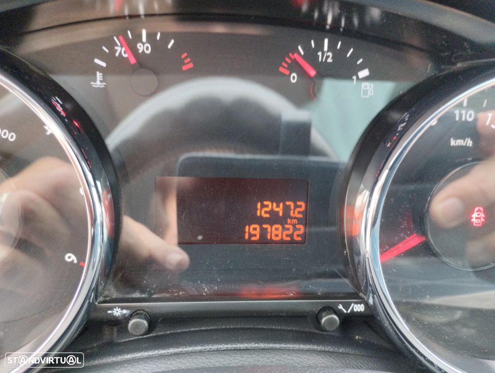 Peugeot 5008 1.6 BlueHDi Style - 12