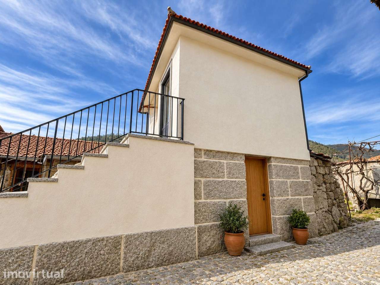 Moradia T3 para restauro em Ansiães, Amarante por 35.000 € - Grande imagem: 4/16