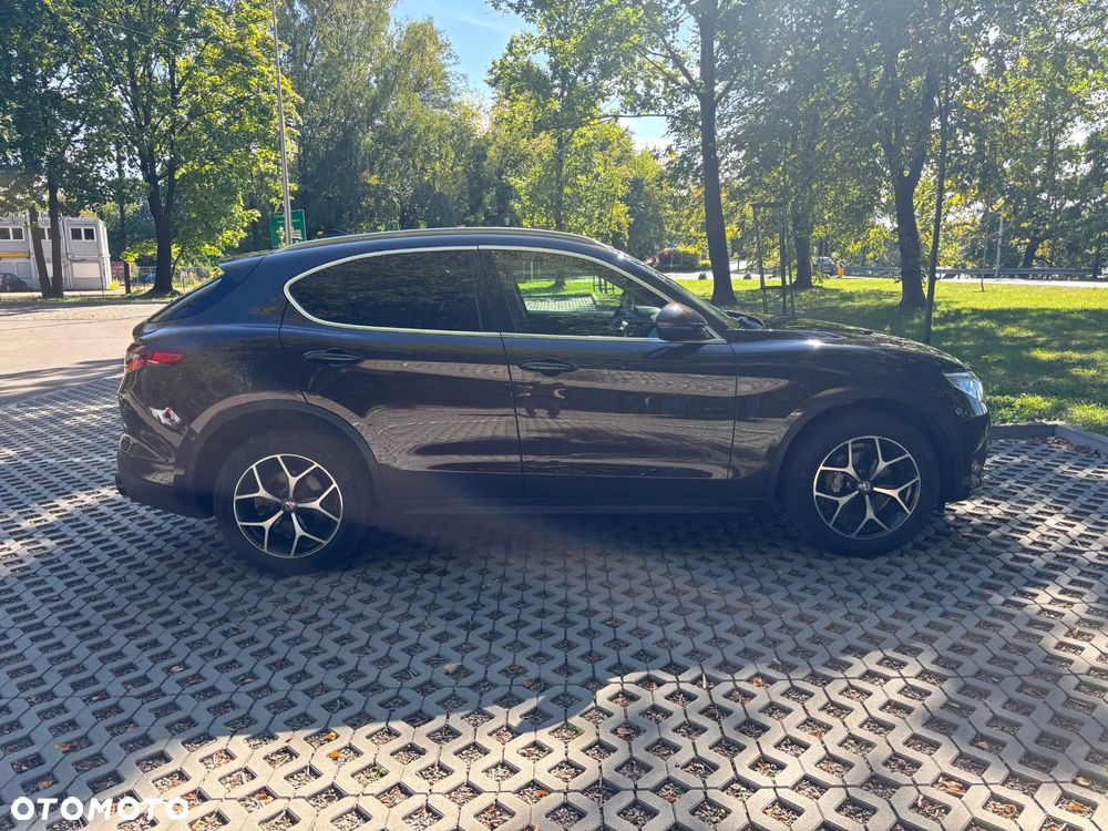 Alfa Romeo Stelvio - 7