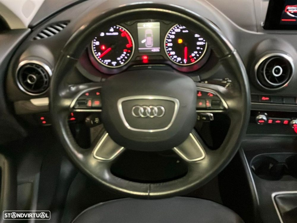 Audi A3 Sportback 1.6 TDI Design - 10