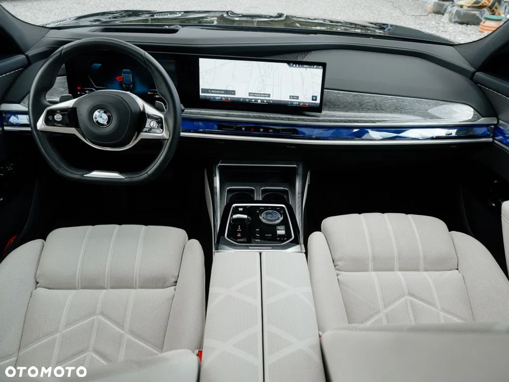 BMW Seria 7 740d xDrive - 9