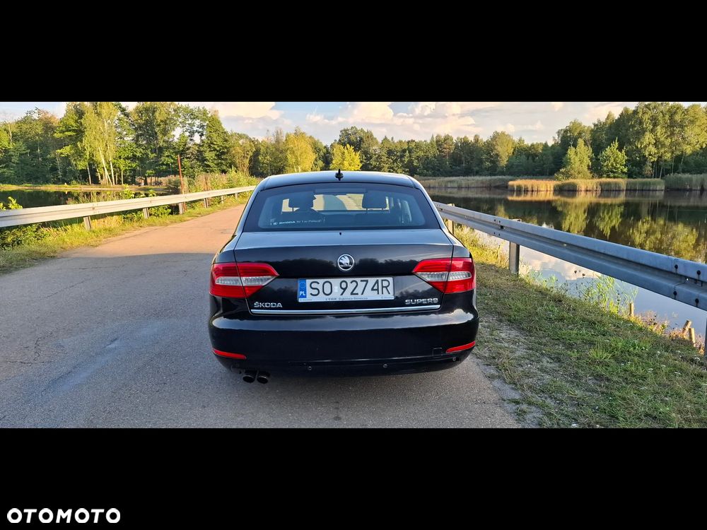 Skoda Superb 2.0 TDI Ambition - 8