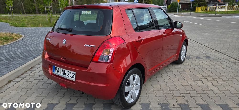 Suzuki Swift 1.3 Limited 25 - 27