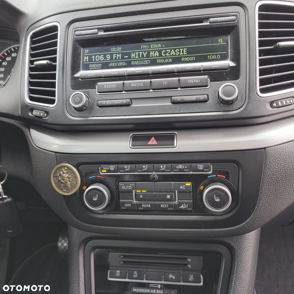 Volkswagen Sharan - 24