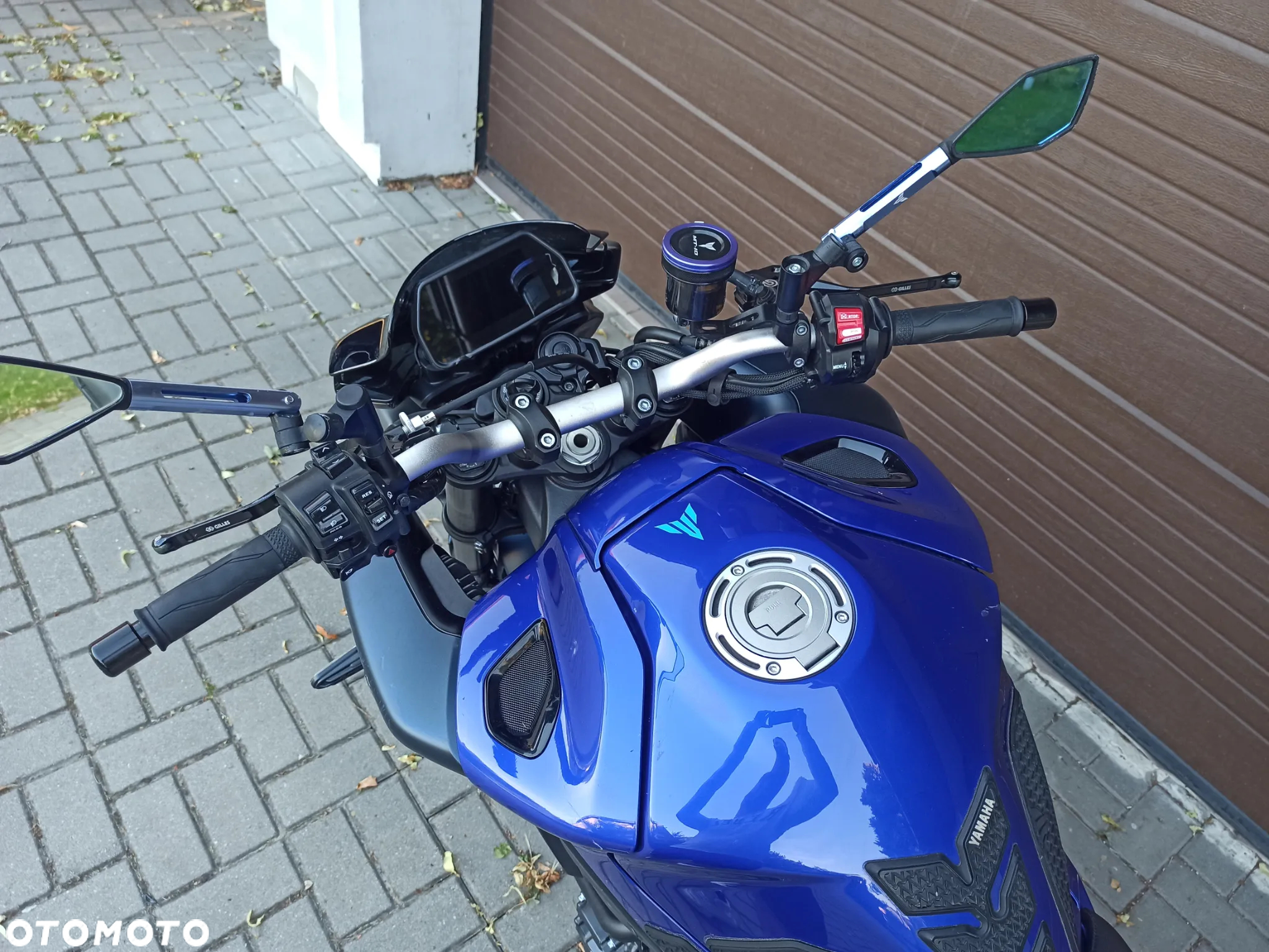 Yamaha MT - 12