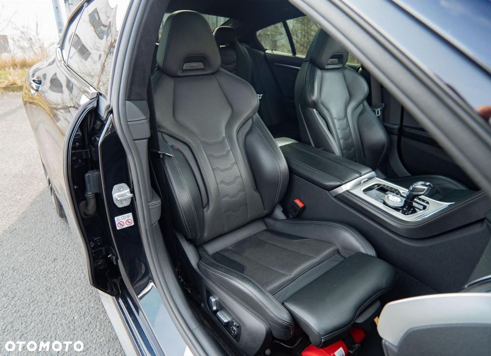BMW Seria 8 M850i xDrive - 16