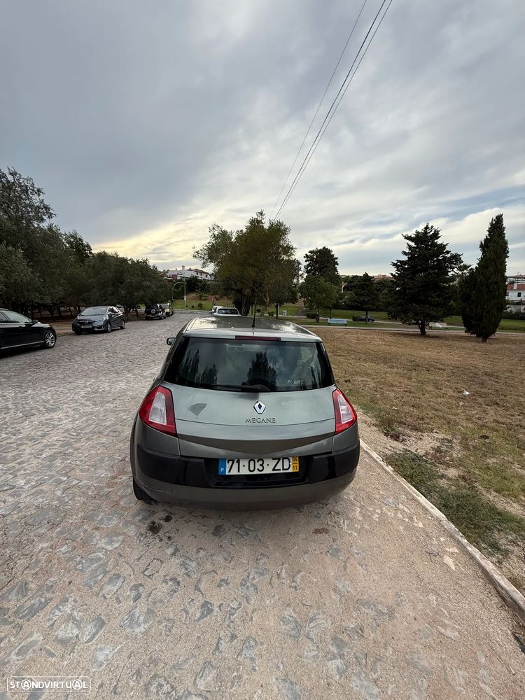 Renault Mégane 1.5 dCi L. Dynamique - 3