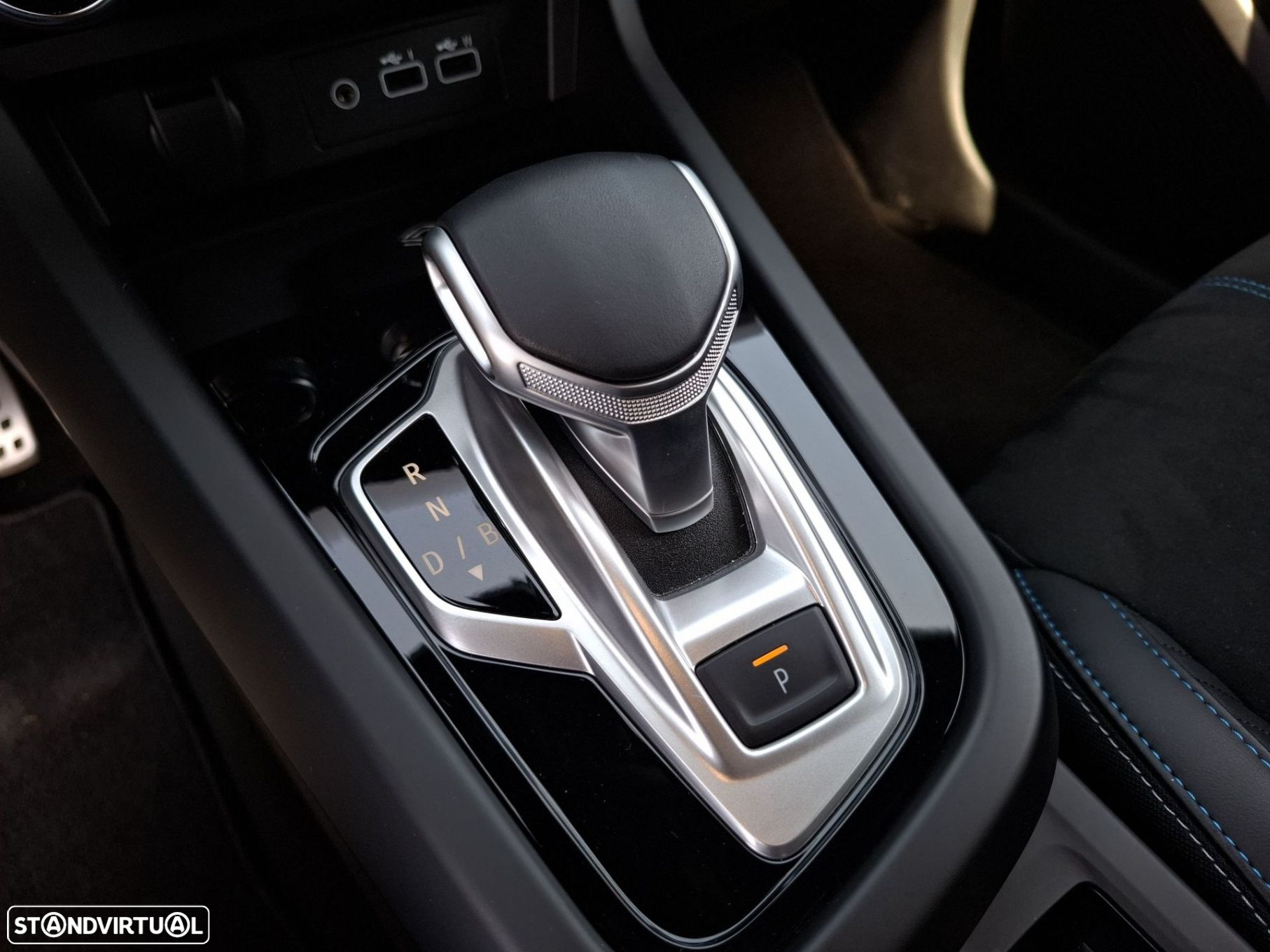 Renault Arkana 1.6 E-Tech Full Hybrid Esprit Alpine - 17