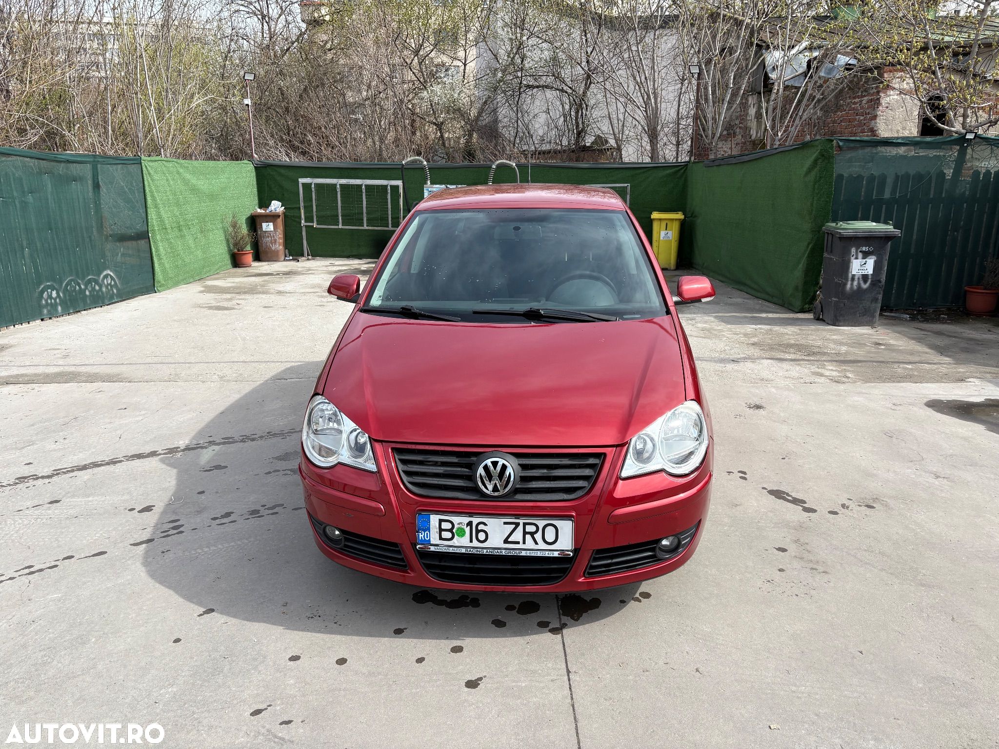Volkswagen Polo 1.4FSI Highline - 1
