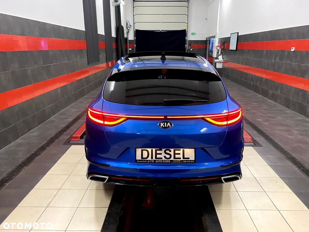 Kia ProCeed 1.6 CRDi SCR GT LINE - 12