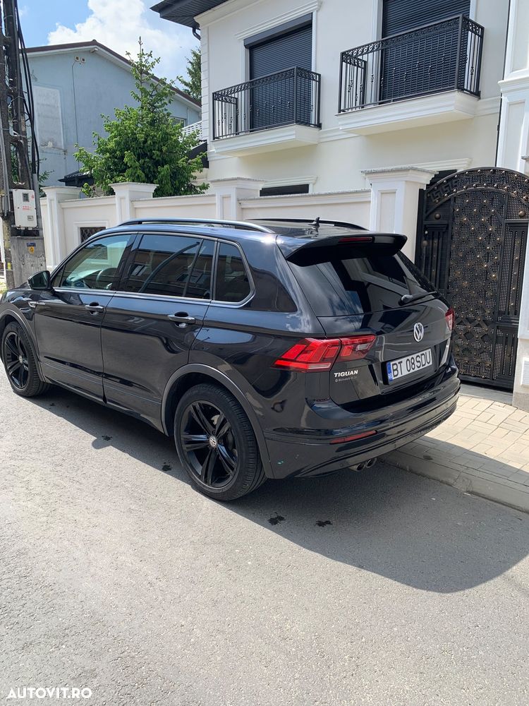 Volkswagen Tiguan - 11