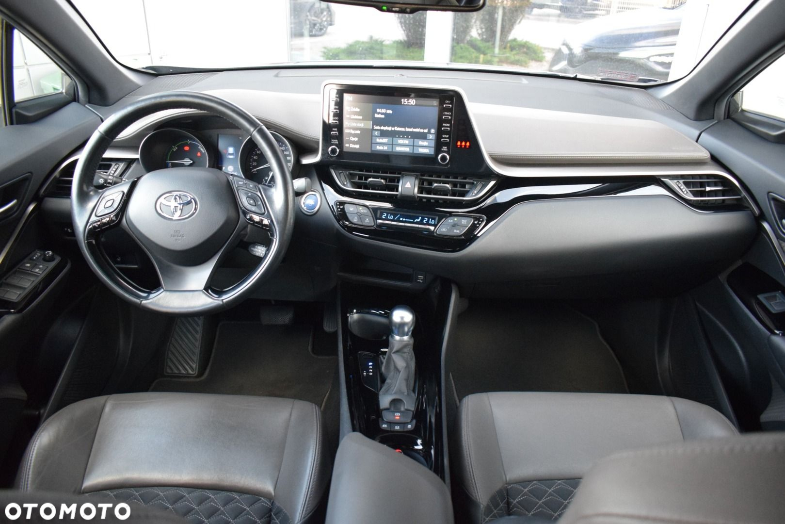 Toyota C-HR 2.0 Hybrid Executive - 11