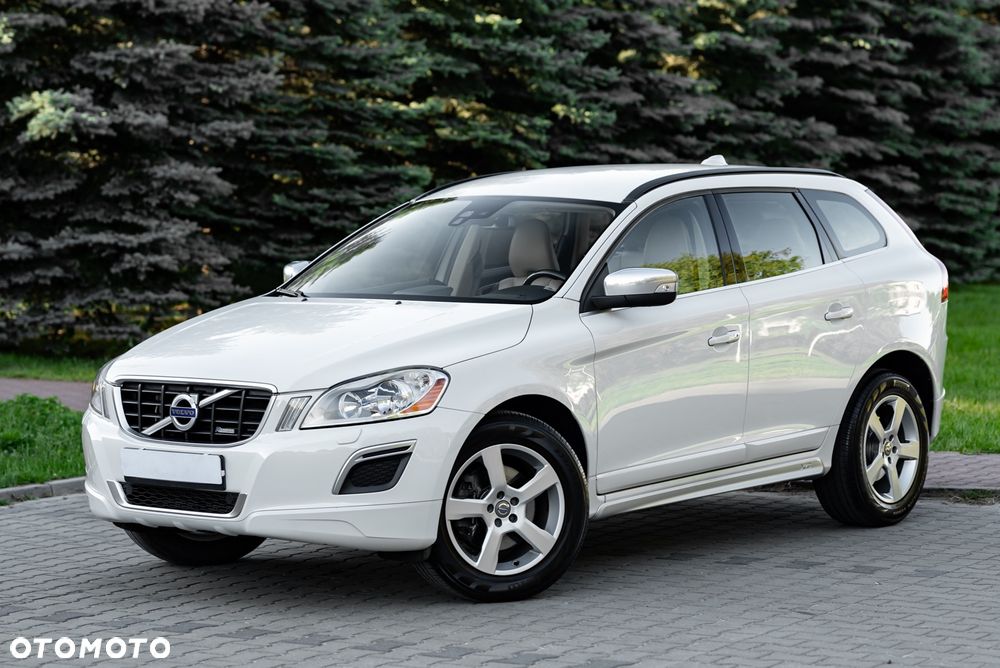 Volvo XC 60 D5 AWD Geartronic Momentum - 2