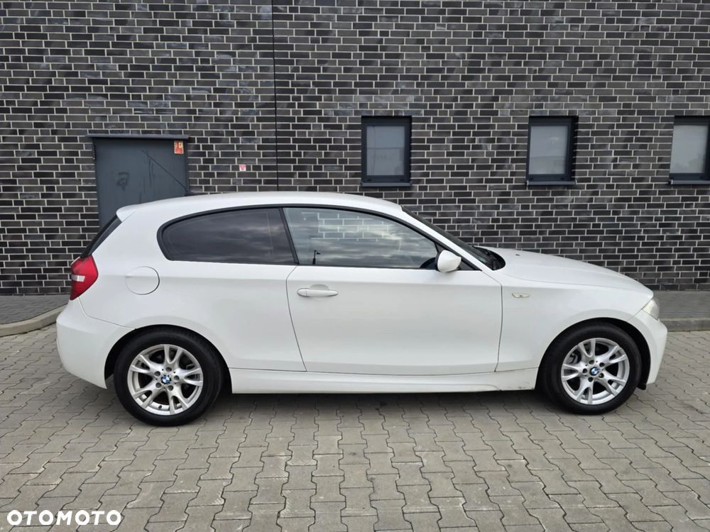 BMW Seria 1 116i - 8
