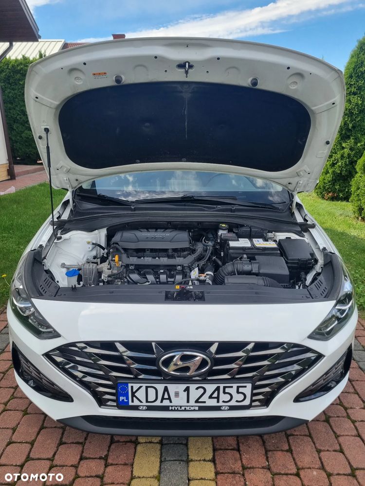 Hyundai i30 1.5 DPI Classic + - 20