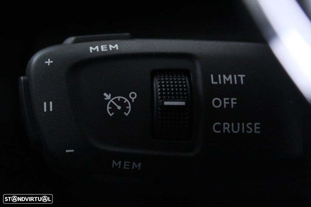 Peugeot 3008 1.2 PureTech Active Pack - 26