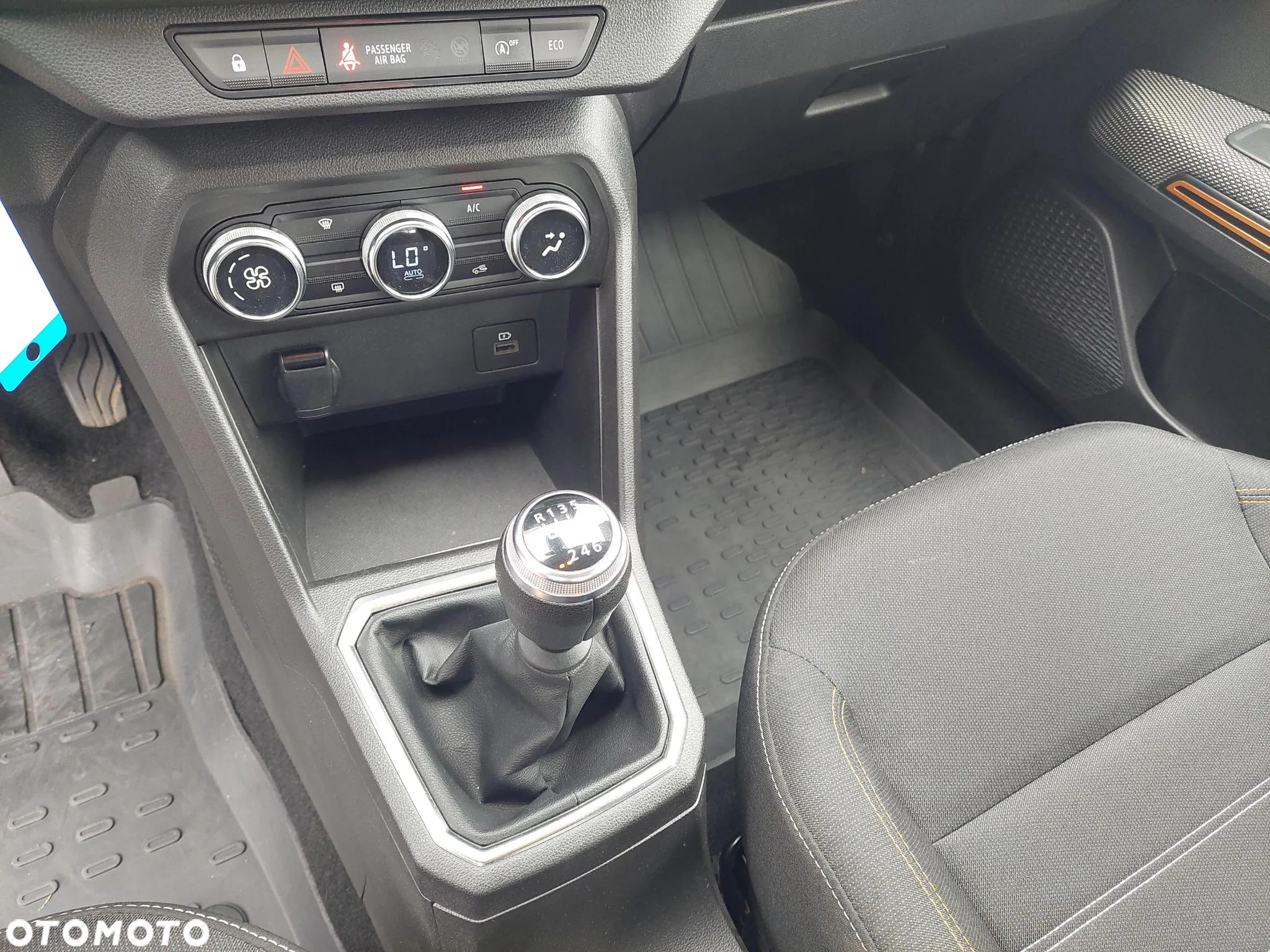 Dacia Sandero Stepway 1.0 TCe Laureate S&S - 16