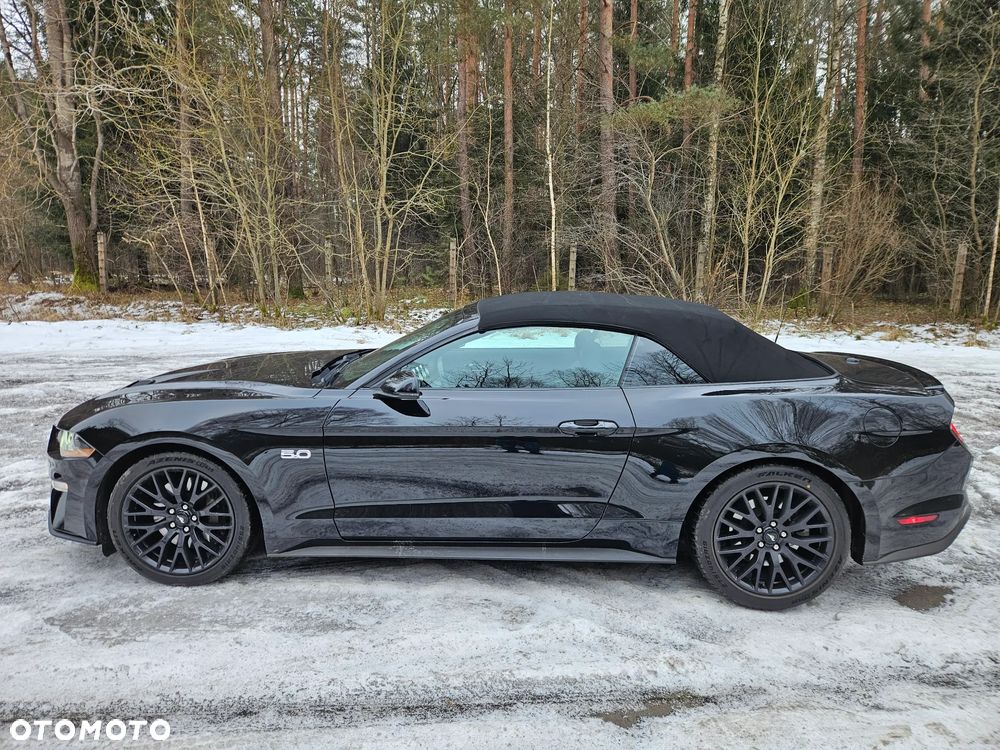 Ford Mustang - 25