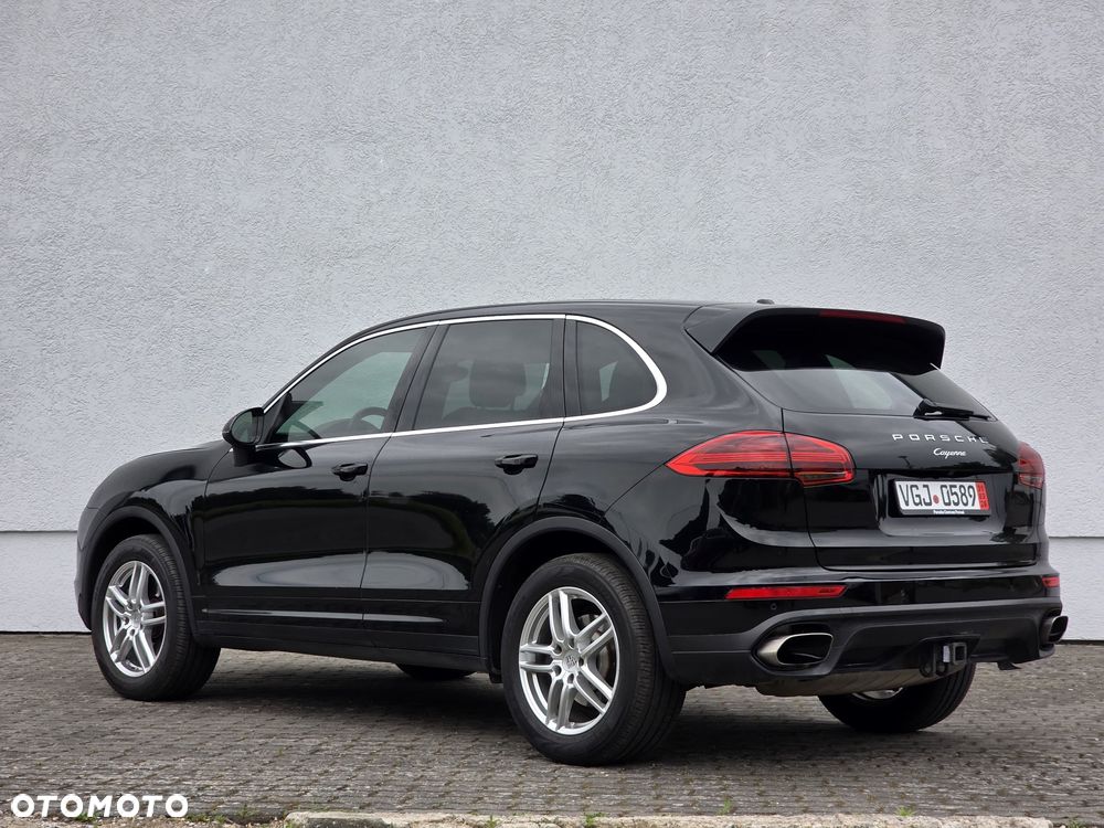 Porsche Cayenne Standard - 23