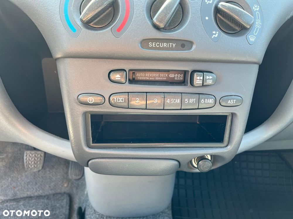 Toyota Yaris 1.0 Pak1 - 20
