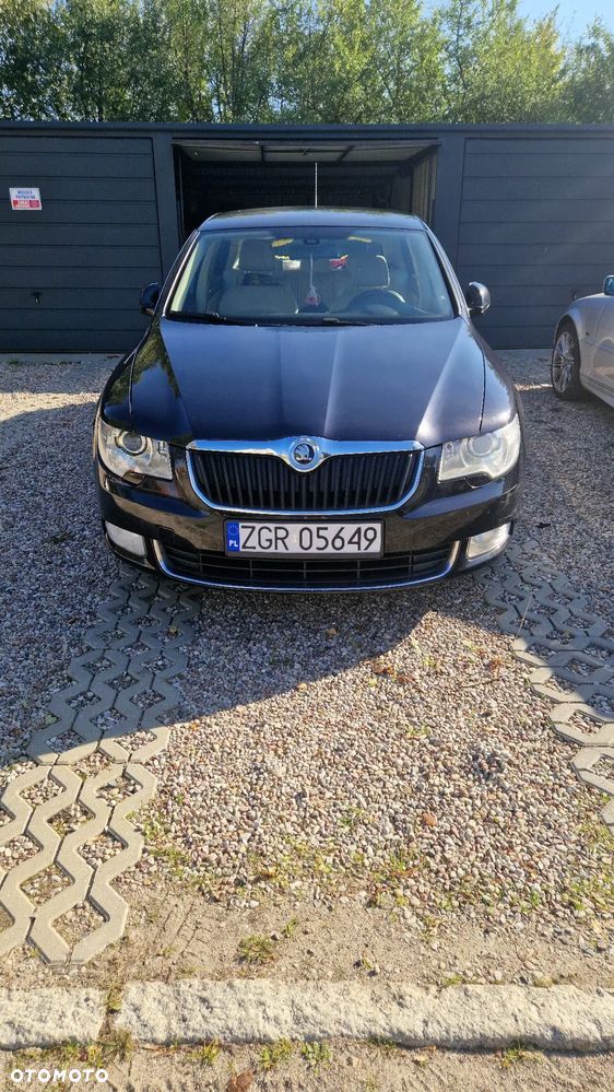 Skoda Superb - 1