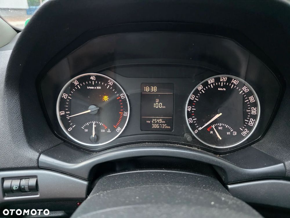 Skoda Octavia 1.6 Elegance EU5 - 12